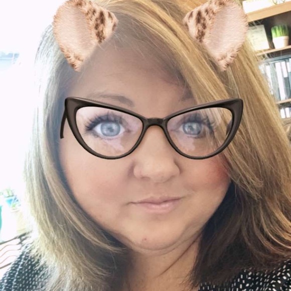 Meet your Posher, Marsha - Picture 1 of 1